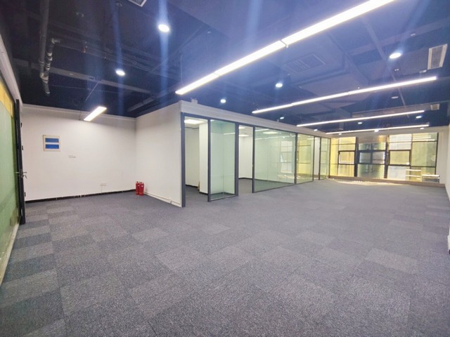 河南养鸡自动化鸡笼图片